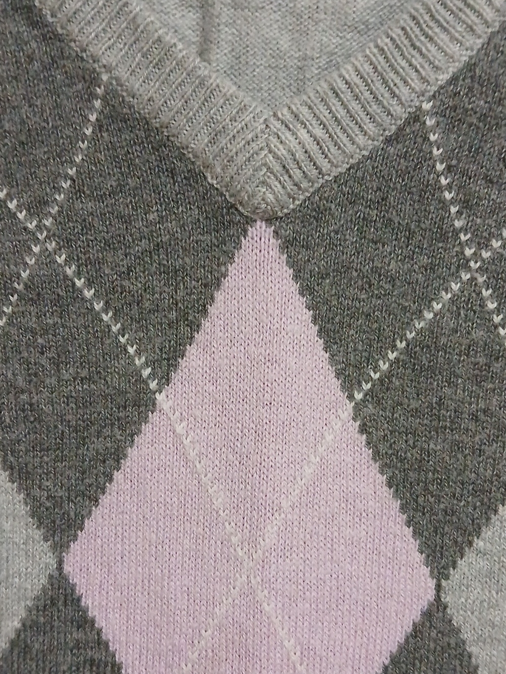New York & Company Gray and Lilac Argyle V-Neck Tank Vest Medium - Picture 5 of 7